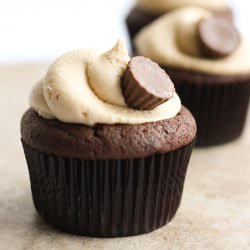 Peanut Butter Cup Cupcakes