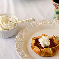 Rhubarb Pie-Tartlets