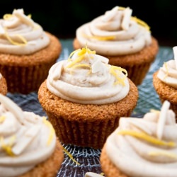 Lemon Almond Flour Cupcakes