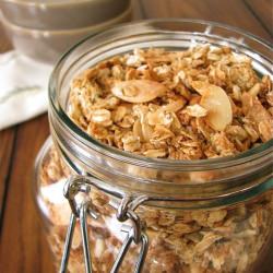 Almond & Coconut Macaroon Granola