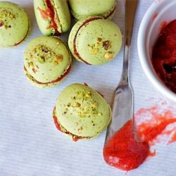 Macarons with Jam