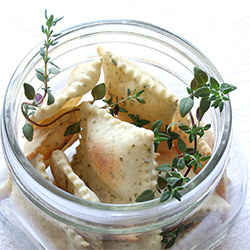 Streghe with Thyme and Poppy Seeds