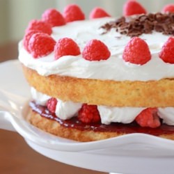 Victoria Sponge with Berries
