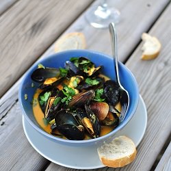 Mussels with Coconut Curry Sauce