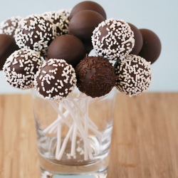 Cake Pops Made Easy