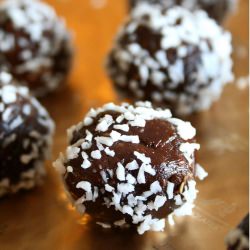 Chocolate Snack Balls