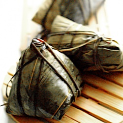 Zongzi/Bakchang (粽子/肉粽)