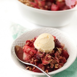 Pear & Raspberry Crisp Gluten-Free