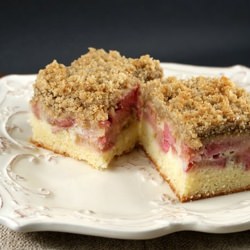 Rhubarb Crumb Cake