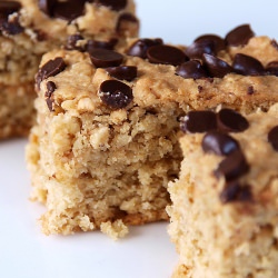 Oatmeal and Chocolate Chip Bars