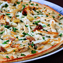 Roasted Garlic Chicken Pizza