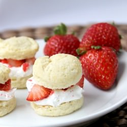Mini Strawberry Shortcake Poppers