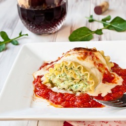 Chicken Pesto Lasagna Rolls