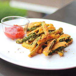 Crunchy Zucchini Fries