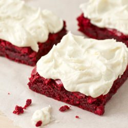 Red Velvet Brownies