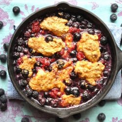 Berries with Vegan Pistachio Cream