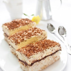 Coconut and Vanilla Cream Cake