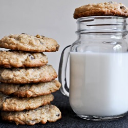 Choc Chip Oatmeal Cookies