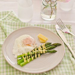 Asparagus w/ Hollandaise Sauce