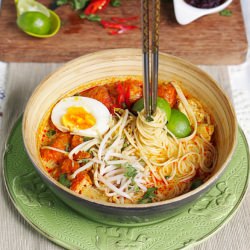 Singapore Chicken Laksa {spaghetti}