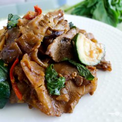 Beef, Basil and Chili Pad Se Ew