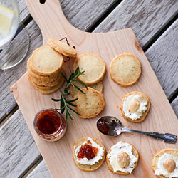 Rosemary Cheese Bites