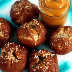 Bavarian Soft Pretzel Rolls