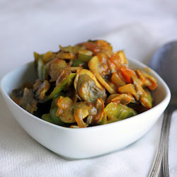Mushroom red pepper curry