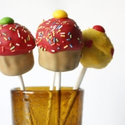 Cupcake Lollipops