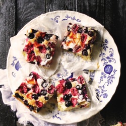 Almond Flour Summer Fruit Cake