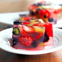 Kiwi And Berries Jelly