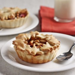 Mini Apple Pie With Pine Nuts