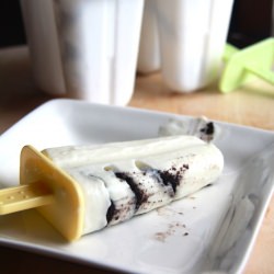 Cookies and Milk Ice Cream Pops