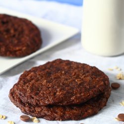 Milk Chocolate Oatmeal Cookies