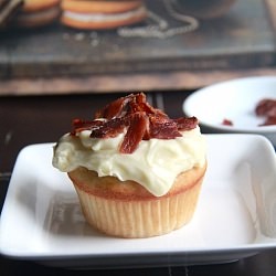 Maple Bacon Cupcakes