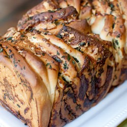 Cheese & Herb Pull-Apart Bread