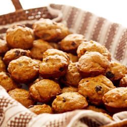 Apple Raisin Mini Muffins
