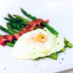 Asparagus and Eggs