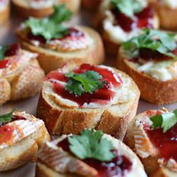 Crostini with Brie and Chutney