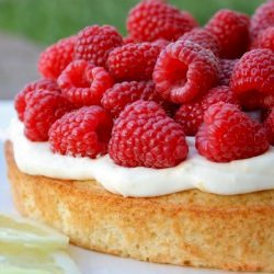 Lemon & Raspberry Cake