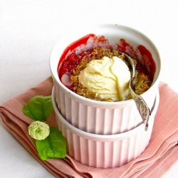 Strawberry Crumble