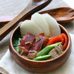 Sinigang na Lechon