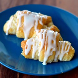 Baked Apple Pie Rolls