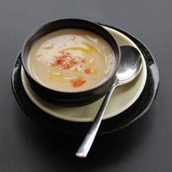 Garlic & Broad Bean Soup