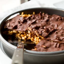 Peanut Butter Chocolate Crispy Bars