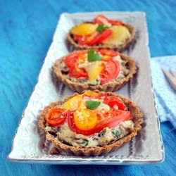 Tomato Mini Quiche and Peas Omelete