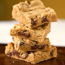 PB-Chocolate Chip Cookie Bars