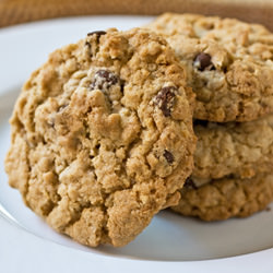Chocolate Chip Oatmeal Cookies