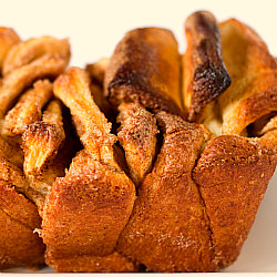 Cinnamon Sugar Pull-Apart Bread