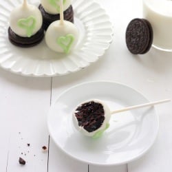 Cookies & Cream Cake Pops